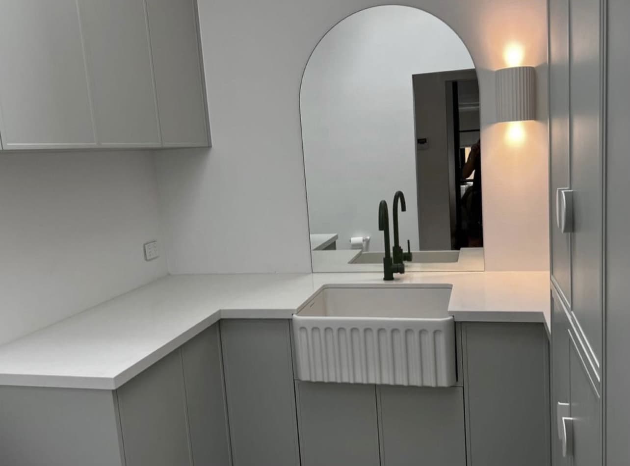 Kitchen bench