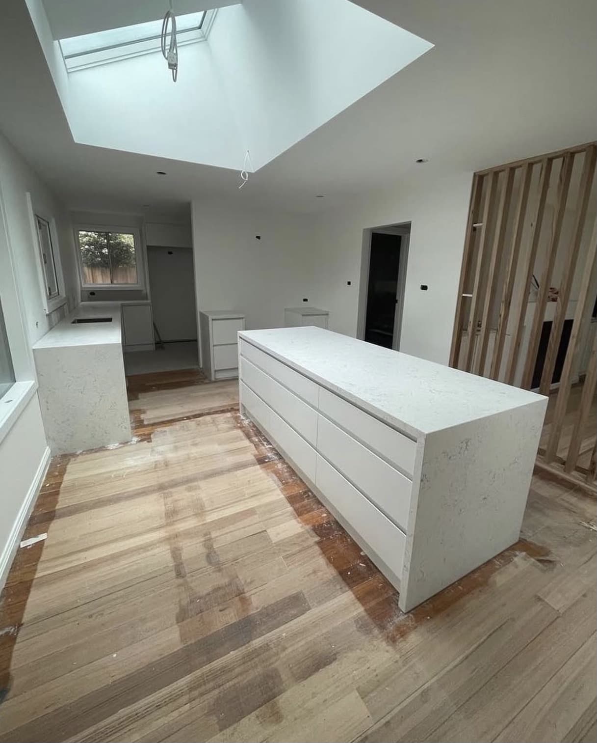 Kitchen bench